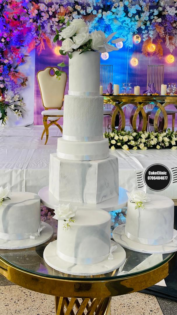 Elegant Wedding Cake
